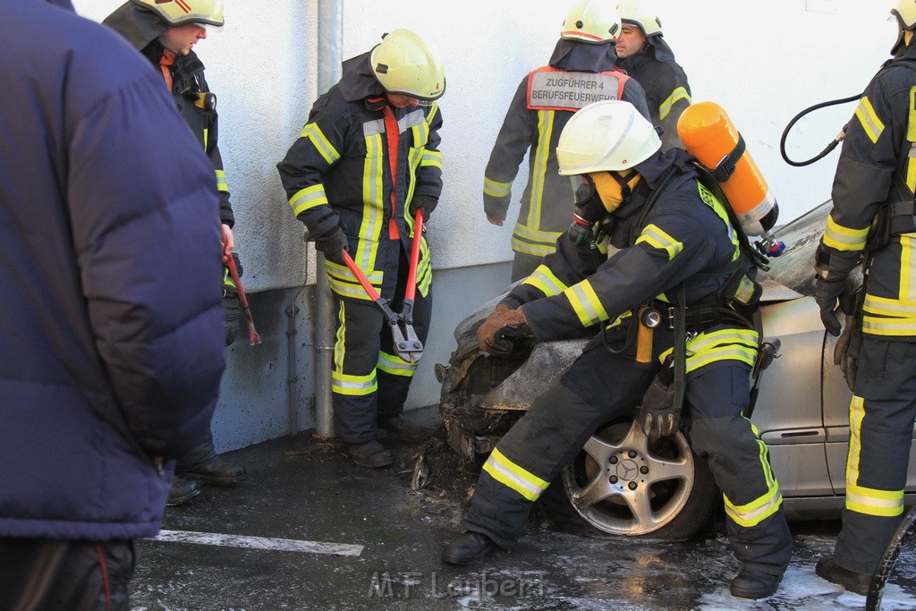 PKW Brand Koeln Bocklemuend Goerlinger Centrum JK P14.jpg